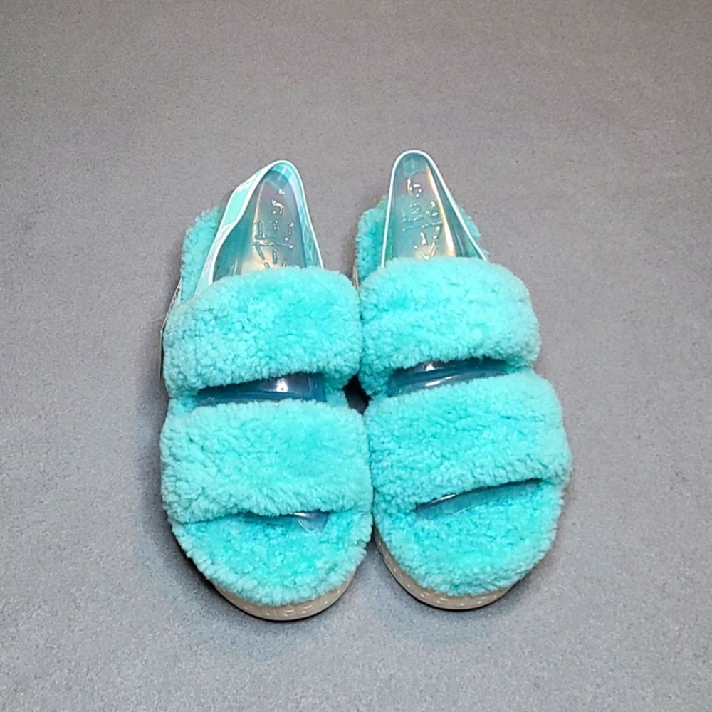 UGG Slippers - Picture 2 of 9